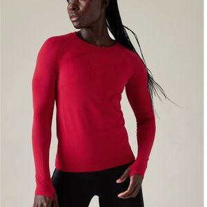 NWOT Athleta Momentum Seamless Top